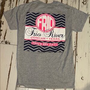 $10 Memorial Day sale Frio River souvenir t shirt. Chevron print